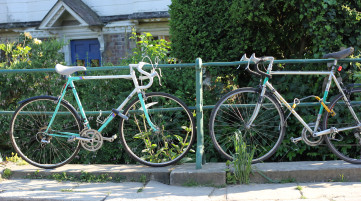 Cycle stop at Farningham